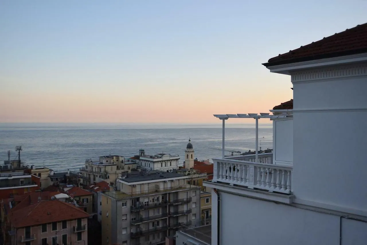 Poggio Fiorito Apartments アラッシオ