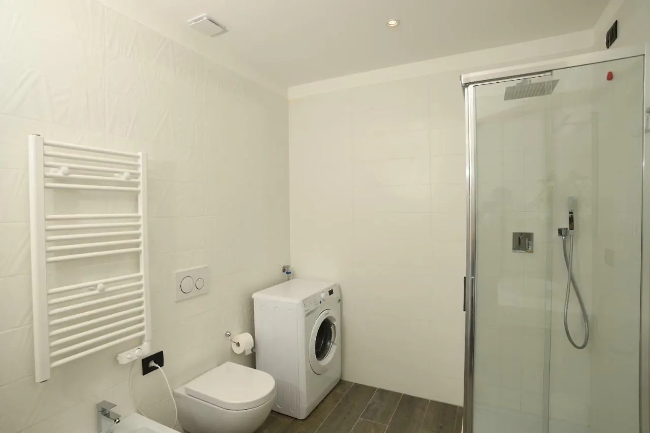 Poggio Fiorito Apartments アラッシオ イタリア