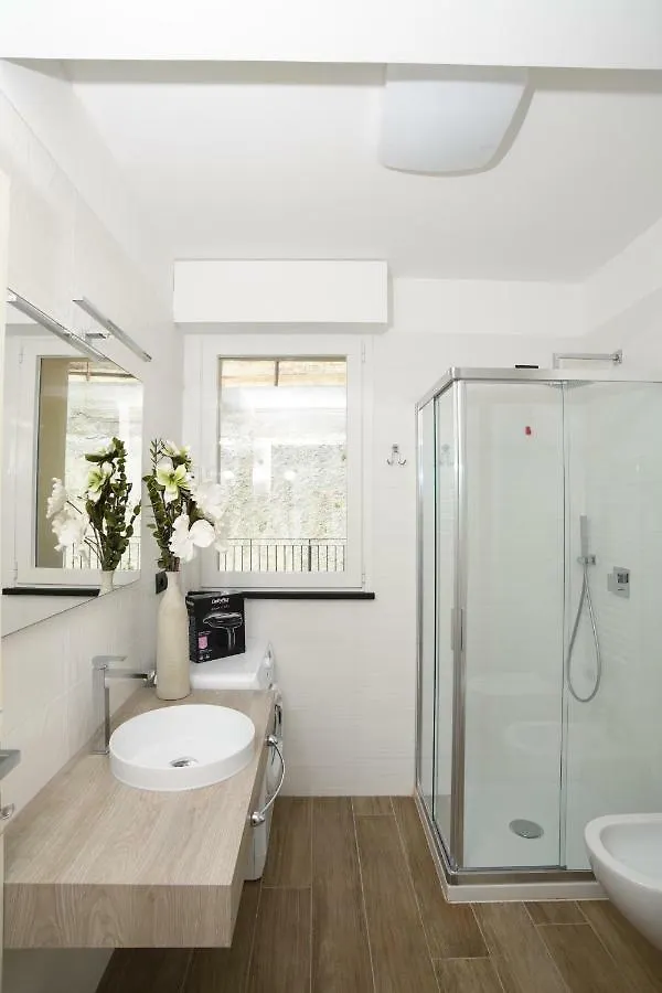 Poggio Fiorito Apartments アラッシオ